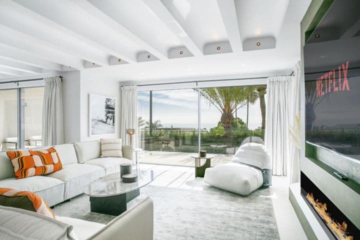 Fantastisk renoverad villa på Marbella Golden Mile