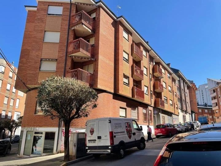 Charming 3-Bedroom Apartment in Ponferrada's Jewish Quarter