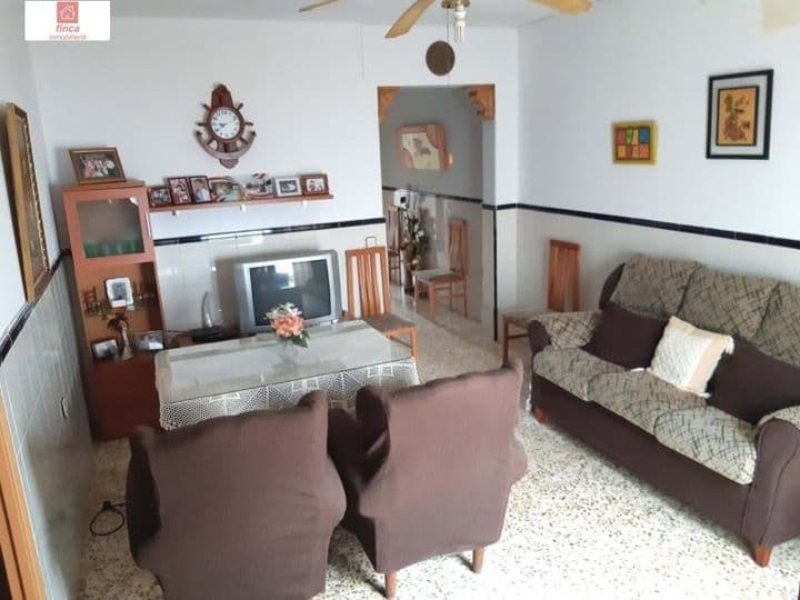 Spacious Casa in Torremayor – Perfect for Comfortable Living!