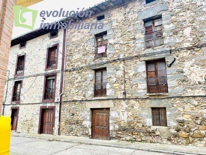 Spaziosa casa 3 piani in una Comunità vibrante - 13526