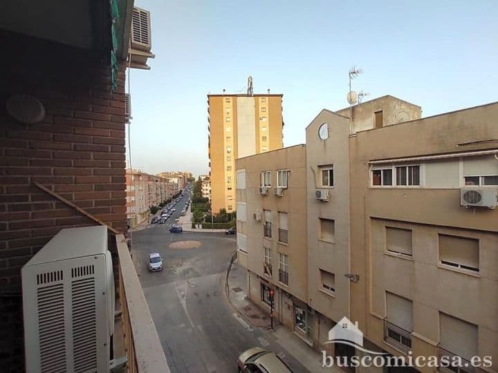 Sunny 3-Bed Flat on Calle Antonia López Arista, Linares, Jaén