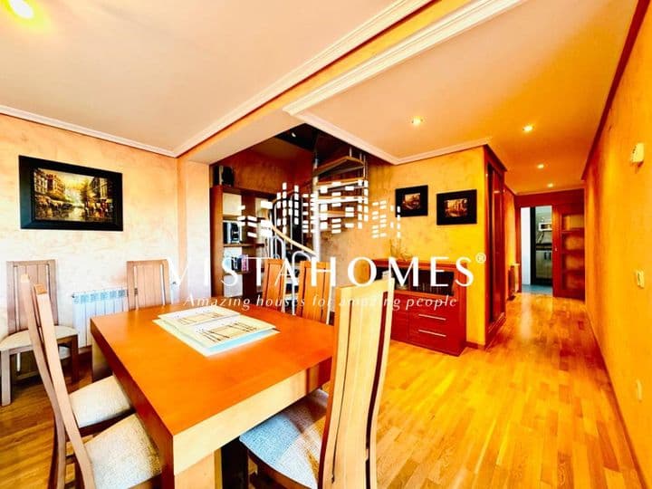 Stunning Duplex in the Heart of Miraflores de la Sierra