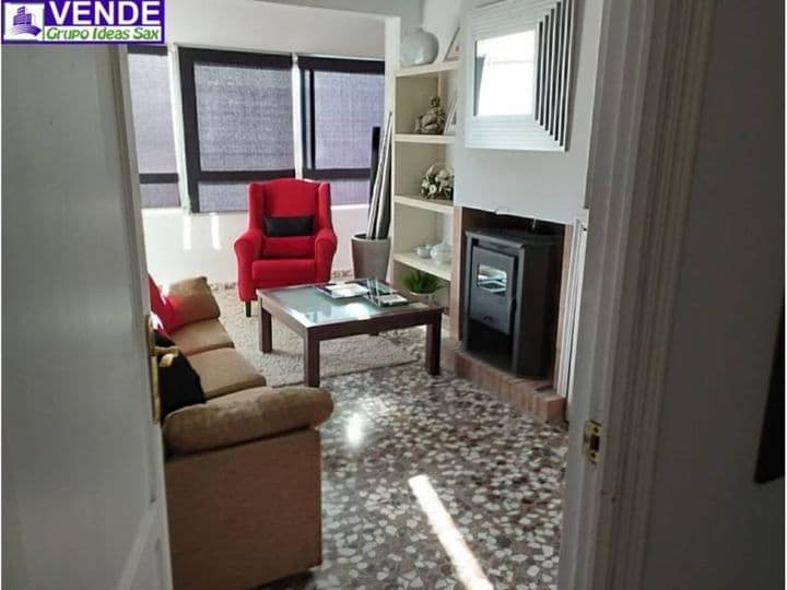 Stunning 3-Bedroom Apartment in El Jardín, Albacete