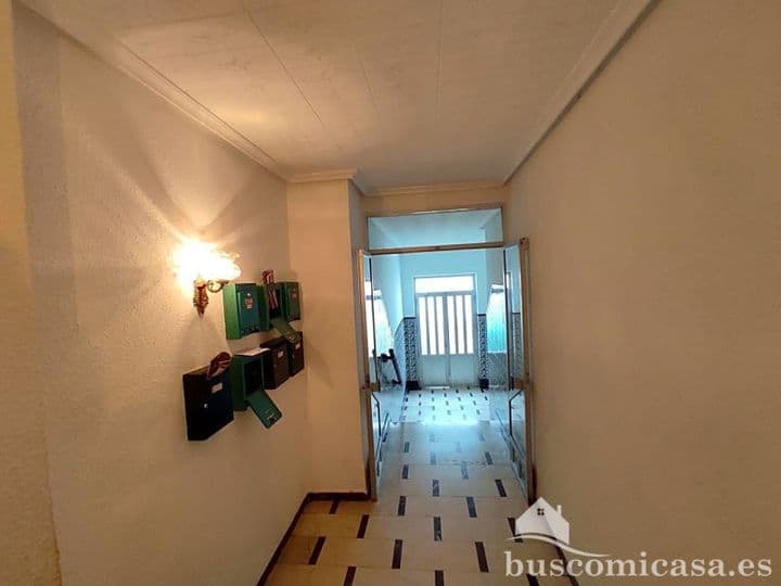 Spacious 2-Bedroom Flat in Baeza, Jaén - Avenida Andrés Segovia