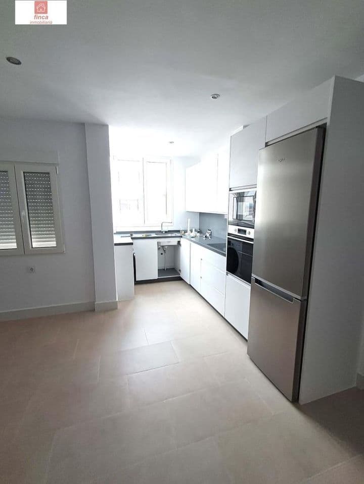 Spacious 2-Bedroom Apartment for Rent in Central Montijo