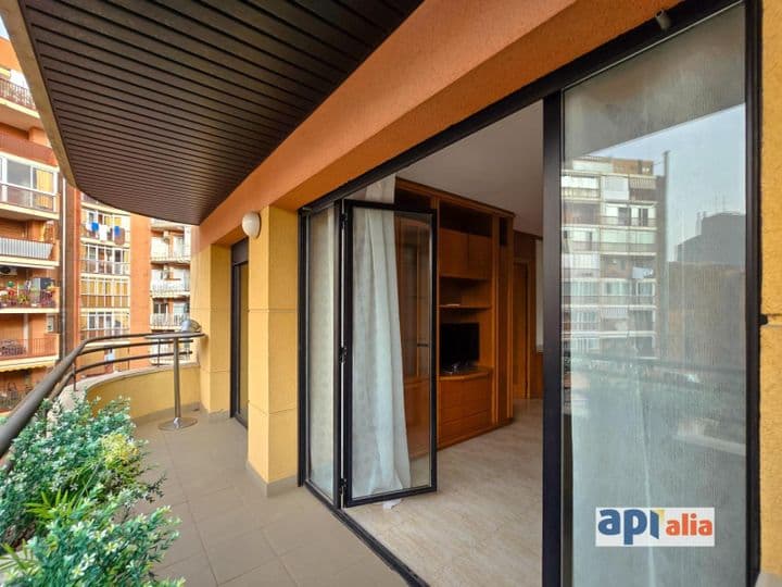 Modern Duplex Penthouse in the Heart of Lleida