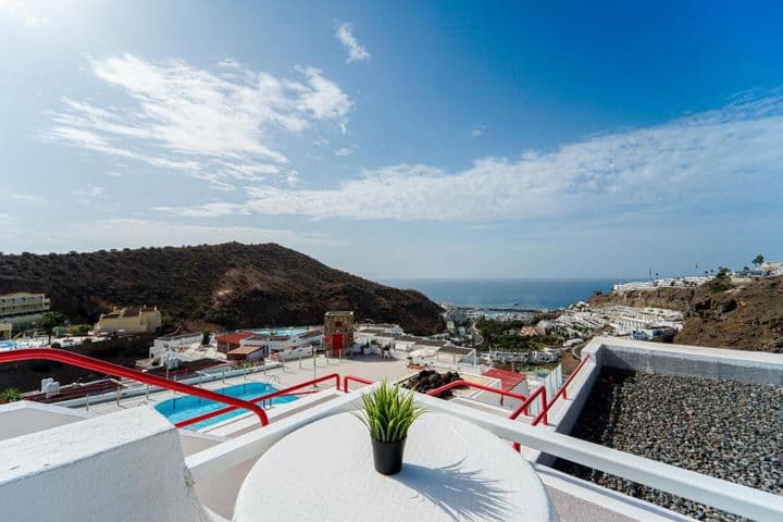 Stunning Sea, Harbor & Mountain Views in Barranco Agua de la Perra, Gran Canaria