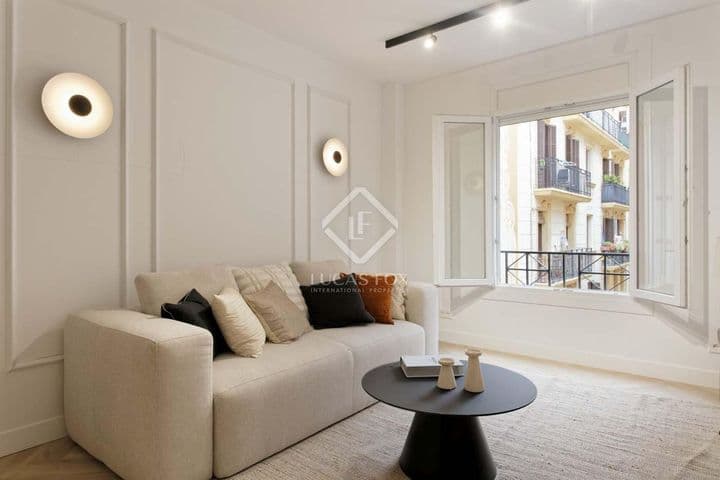 Stylish Apartment in Villa de Gràcia - Just Steps from Passeig de Gràcia