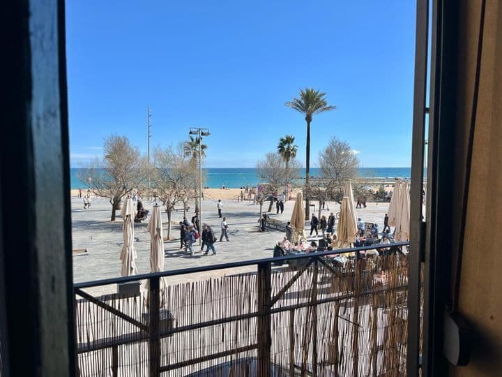 Charming Beachfront Flat in La Barceloneta, Barcelona