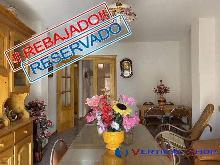 Spacious 3-Bedroom Apartment in the Heart of Caudete, Albacete