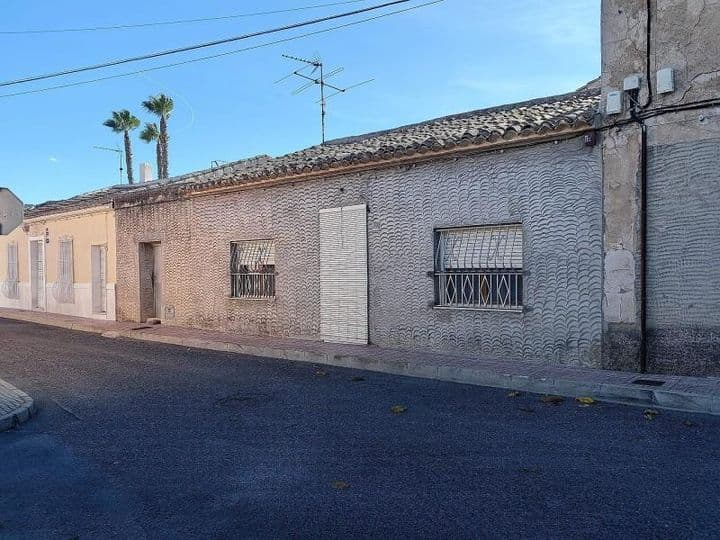 Charming Two-Story Home in Chinorlet – Just 6 Minutes from Pinoso!