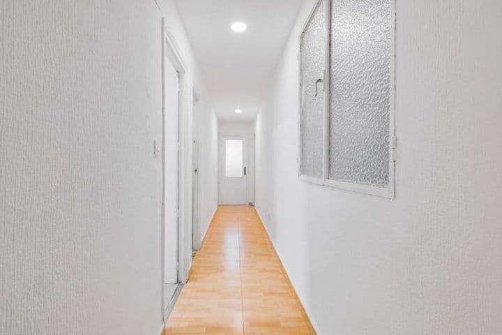 Spacious 4-Bedroom Apartment in Zaidín, Granada