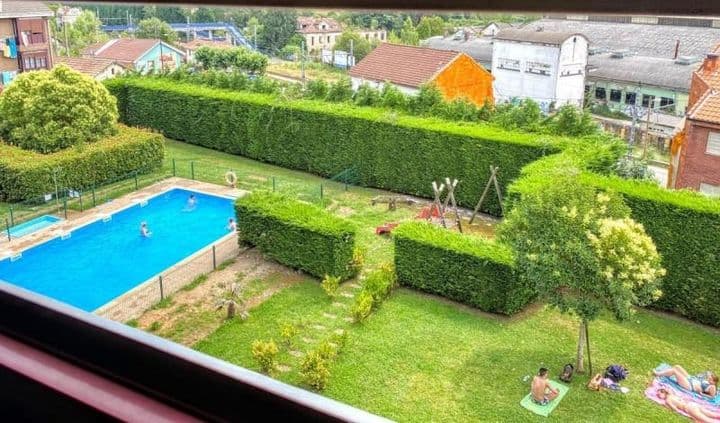 Charming 1-Bedroom Apartment in San Claudio, Just 10 Minutes from Oviedo