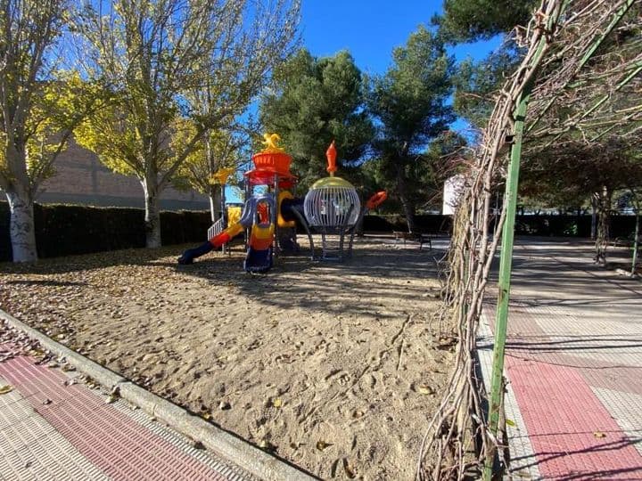 Charming Family Home in Gurrea de Gállego