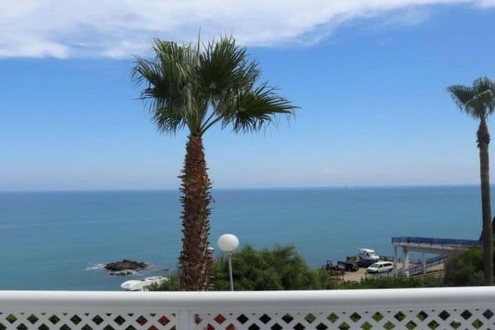 Prime Investment Properties in Fuengirola, Just Steps from the Beach