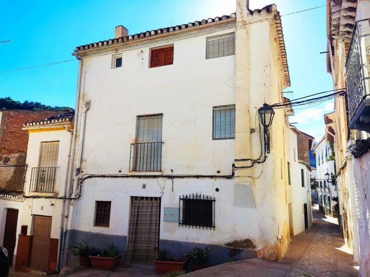 Charming Fixer-Upper in Saleres Valley