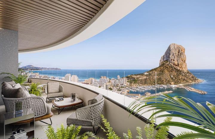 Luxury 3-Bedroom Apartments Near the Beach in Calpe