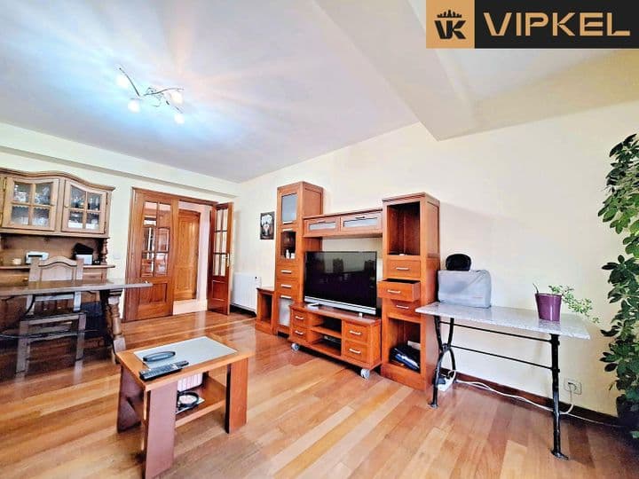 Cozy 3-Bedroom Apartment in Miño - Perfect for Family Living!