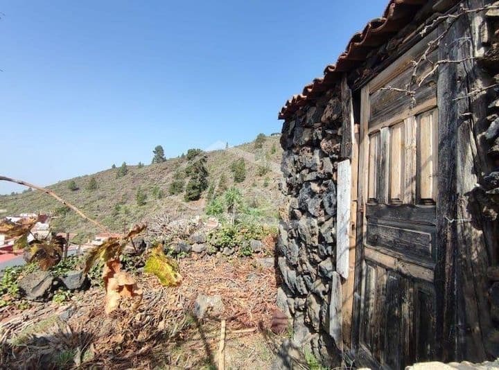 Charming Renovation Project in Chirche, Guía de Isora