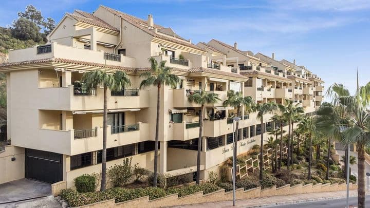 Stunning Apartment with Sea and Golf Views in Costa del Sol