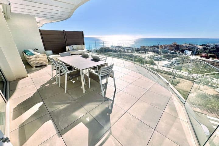 Luxury 3-Bedroom Corner Penthouse in El Higuerón, Fuengirola