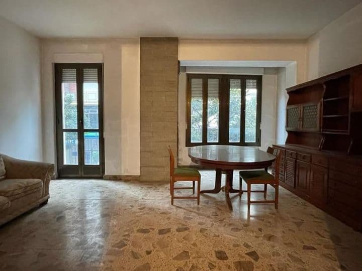 Spacious 5-Bedroom Apartment in the Heart of Ponferrada