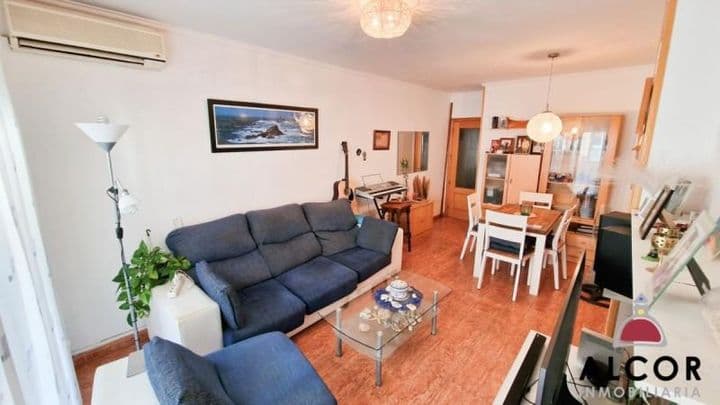 Charming 3-Bedroom Flat in Benicarló - Just 300 Meters from the Beach!