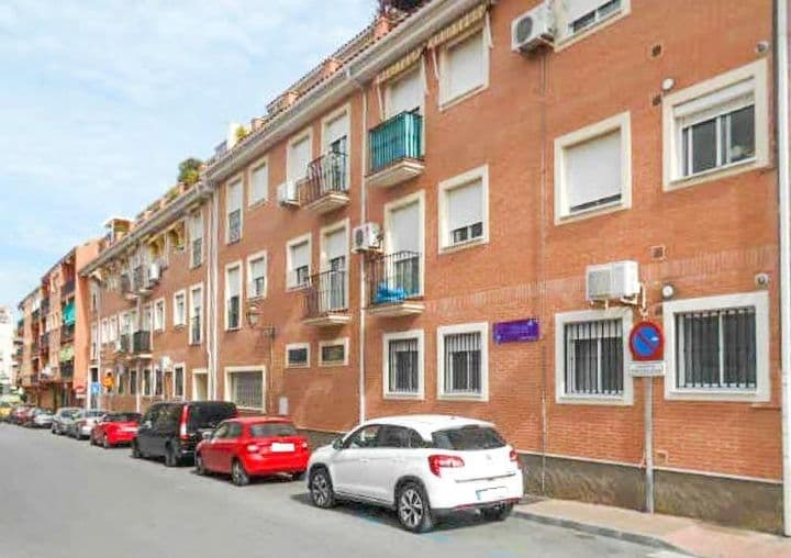 Investment Opportunity in Armilla - Prime Location!