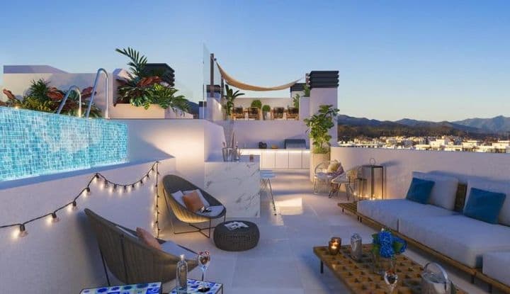 Beachside Bliss à Estepona: votre nouvelle maison attend!