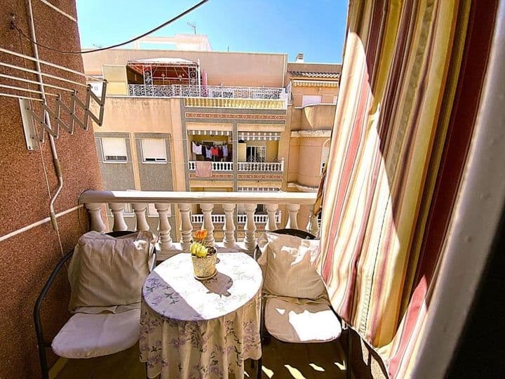 Charming Apartment Steps from Playa del Cura, Torrevieja