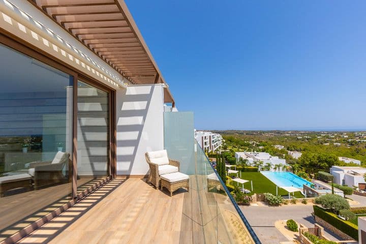 Luxurious Penthouse in Las Colinas Golf & Country Club, Costa Blanca