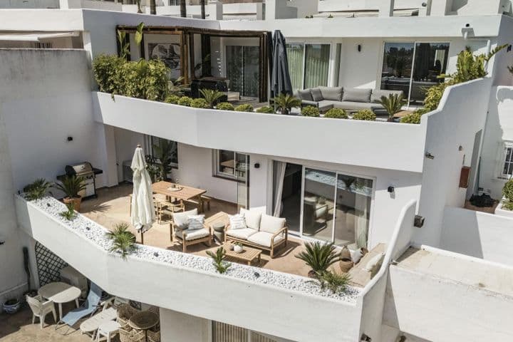 Apartamento de luxo moderno deslumbrante com vista panorâmica em Nueva Andalucía