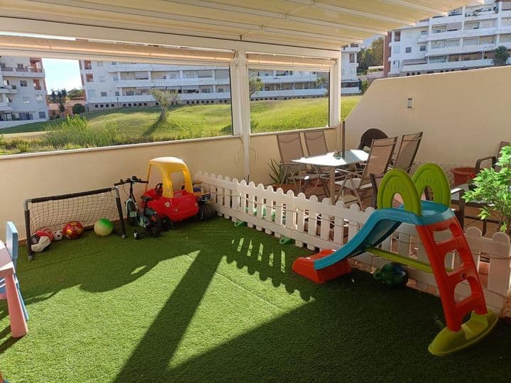 Splendido appartamento 2BR a Arenagolf con terrazza spaziosa