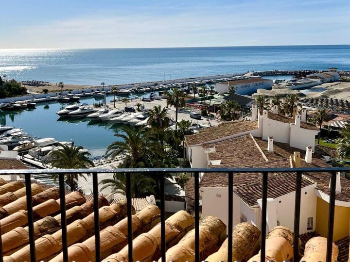 Studio en front de mer avec des vues magnifiques à Cabopino, Marbella