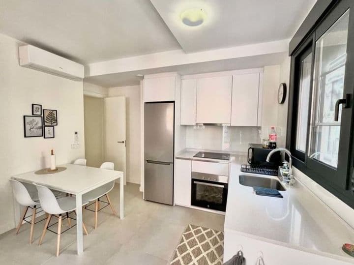 Charming 3-Bedroom Bungalow in Sunnyvale