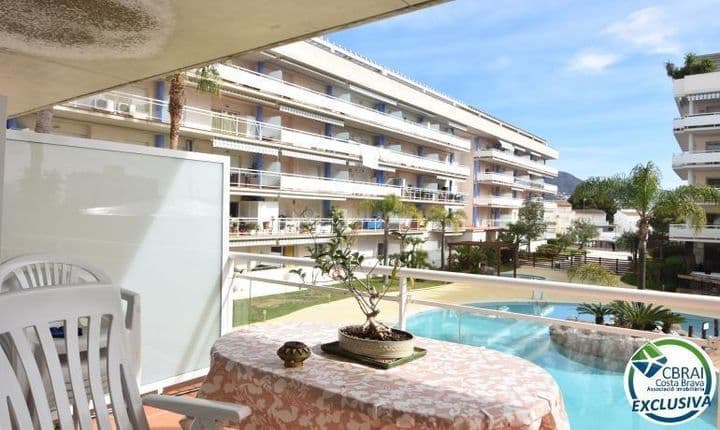 Charming 2-Bedroom Apartment in Santa Margarita, Roses - Just 1.5km to the Beach!