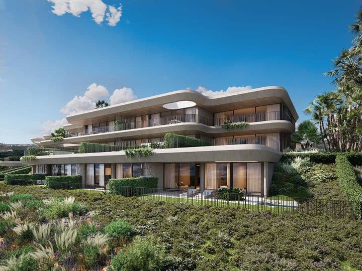 Stunning Oasis in Casares Costa: 2 & 3 Bedroom Homes