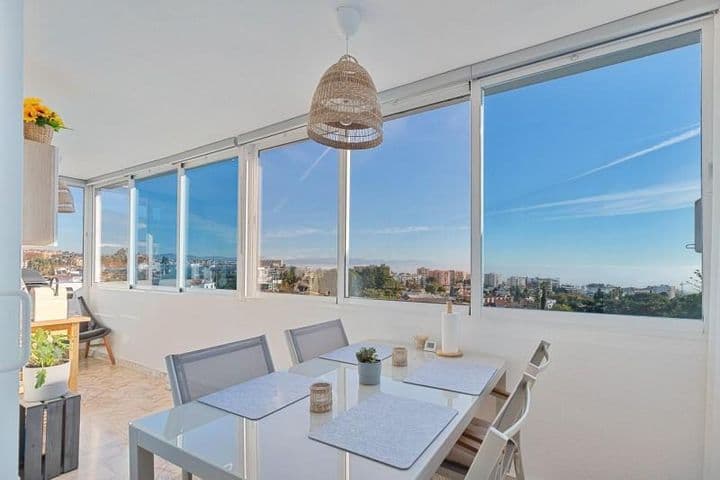 Atemberaubende 2-Schlafzimmer-Apartment mit Panoramablick auf Benalmádena