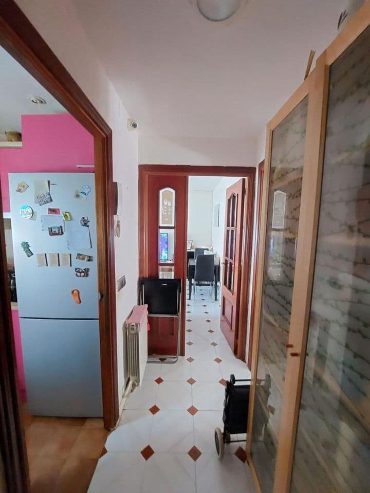 Charming 2-Bedroom Apartment in Congosto, Madrid