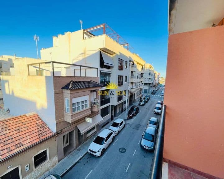 Modern 1-Bedroom Apartment in Elche - Available Year-Round!