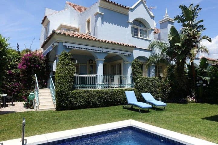 Stunning 6 sovrum Villa i Puerto Banus, Marbella
