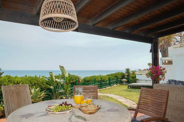 Villa de plage Dorada - Votre Slice du Paradis à Costa Natura