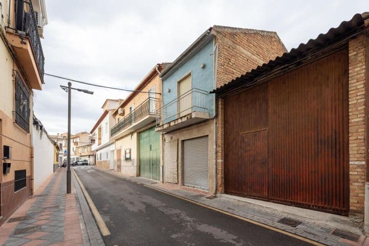 Charming Fixer-Upper in the Heart of Armilla, Granada