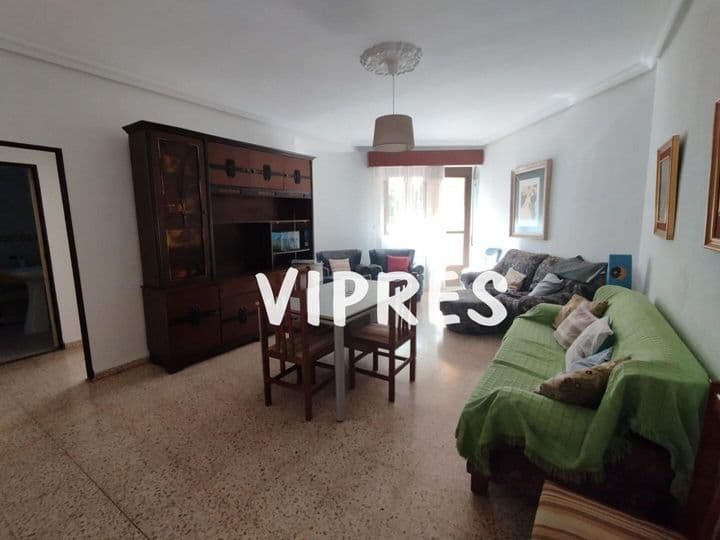 Spacious Family Apartment in the Heart of Cáceres near Plaza de Colón