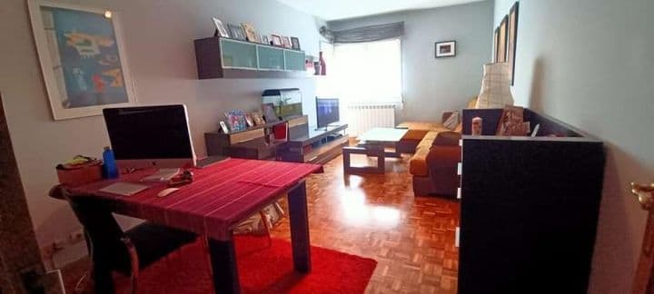 Stylish Apartment in José Domingo Olarte - Close to Txagorritxu Hospital