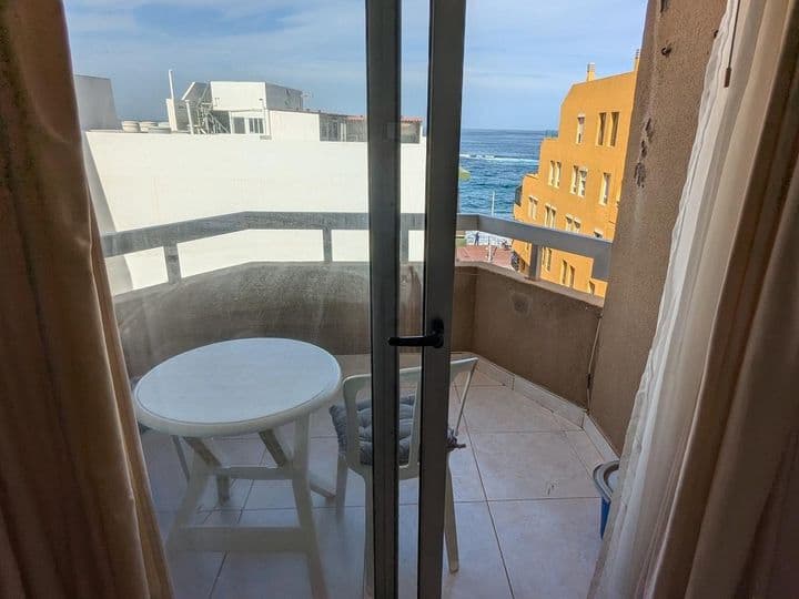 Charming Studio with Sea Views Steps from Las Canteras Beach