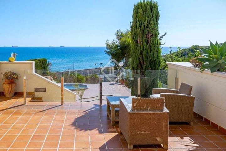 Stunning Corner Townhouse with Sea Views in Mirador de Cala Romana