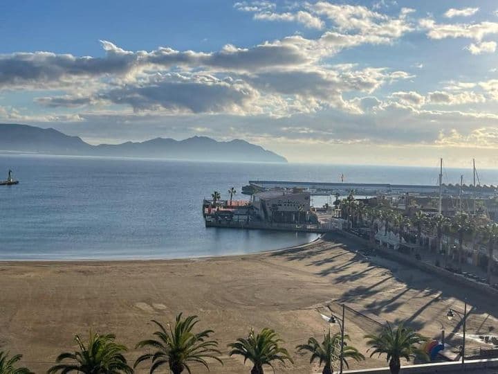 Spectacular Flat on the Vibrant Promenade of Puerto de Mazarrón