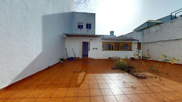 Charming Home with Spacious Terrace in Santidad Baja, Arucas