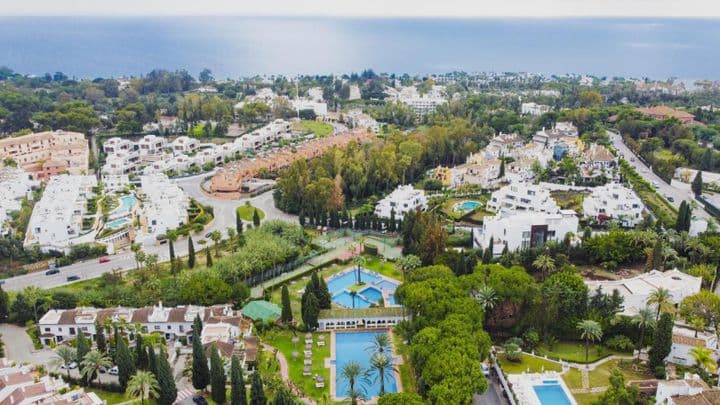 Apartamento de 3 dormitorios en Señorio de Marbella